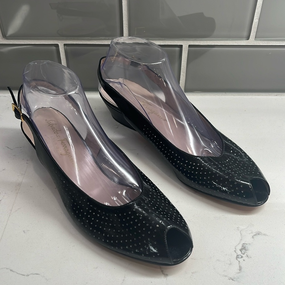 Salvatorre Ferragamo Black Slingback Heels Size‎ 9.5